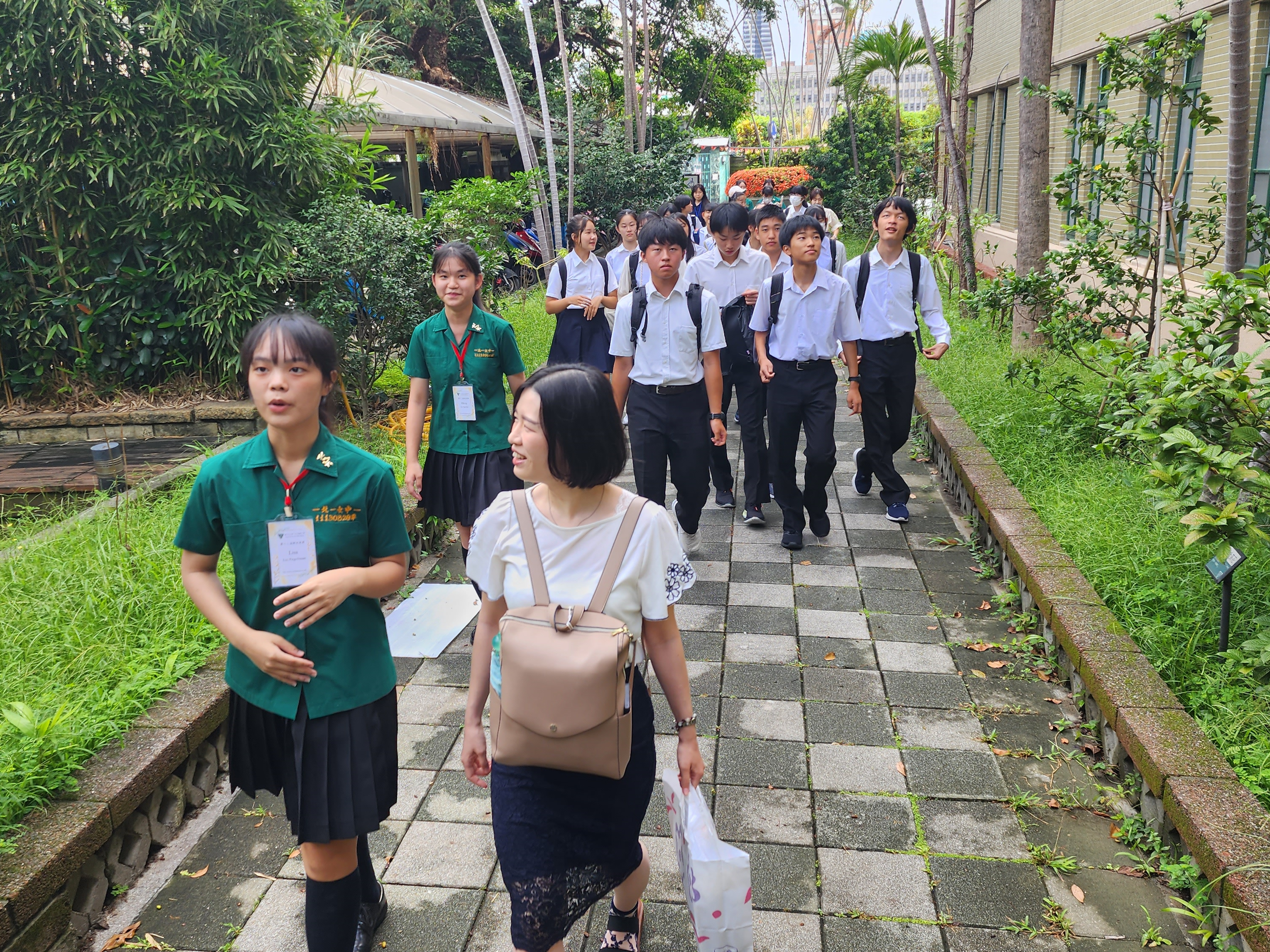 綠衣使節接待北野高校師生