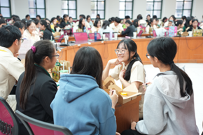 兩校學生餐敘交流